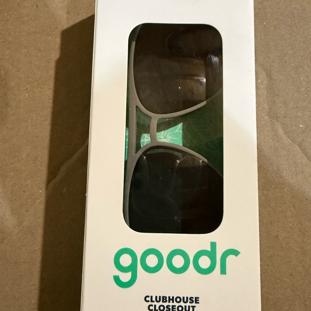 goodr Mach G clubhouse closeout Aviator Sunglasses in Gray - Picture 2 of 4